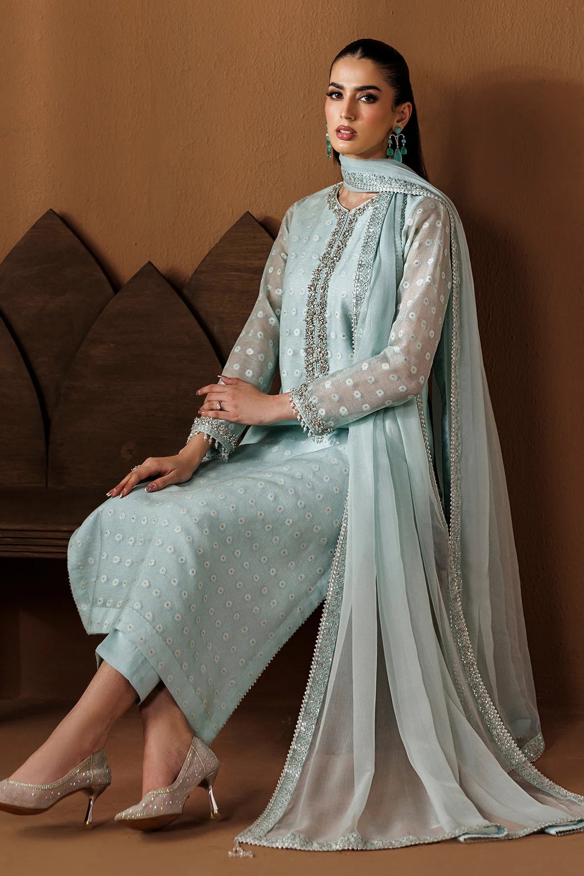 EFPR1318 | New In | Baroque