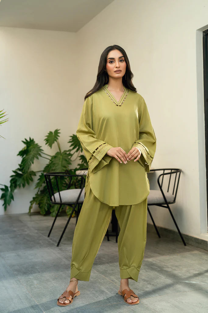 Olive Grid | Wearinsead