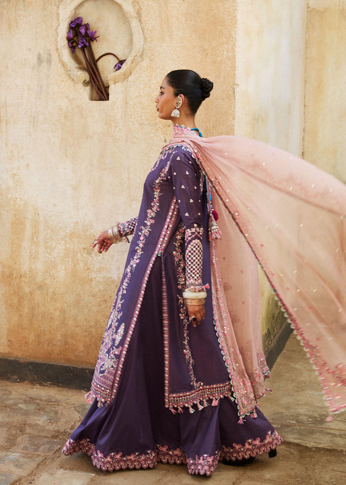 Irris | Hussain Rehar Luxury Lawn’25