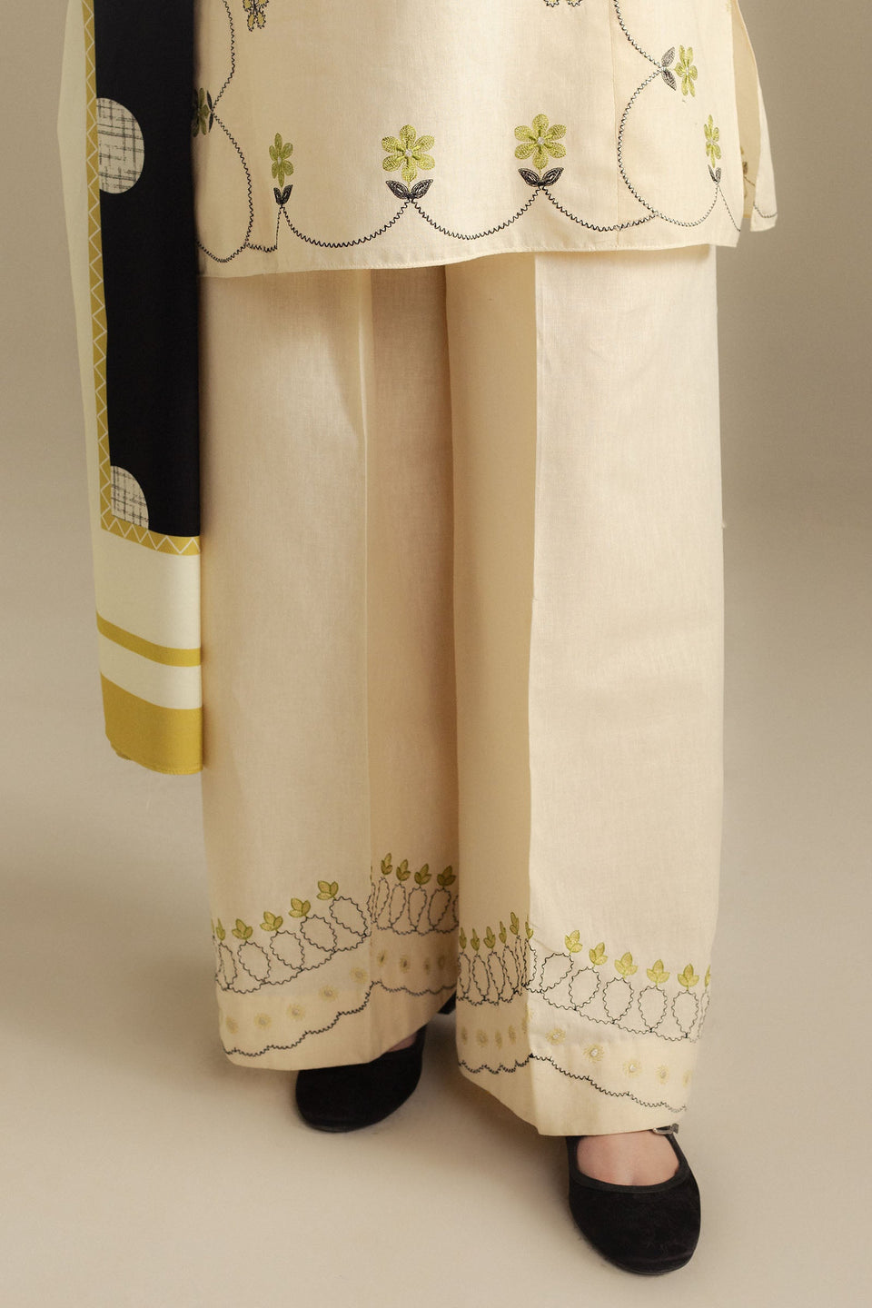 FAWN-8B | Coco Winter Unstitched’25 | Zara Shahjahan