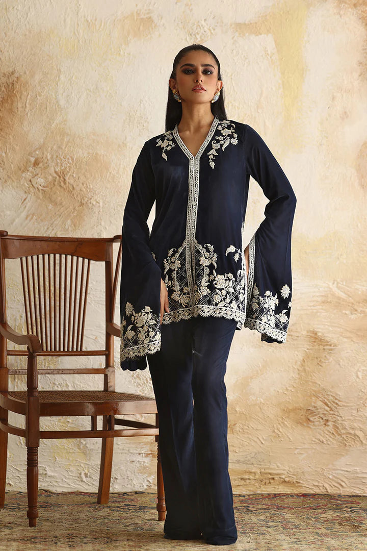 Alyssa | Velvet | Nadia Farooqui