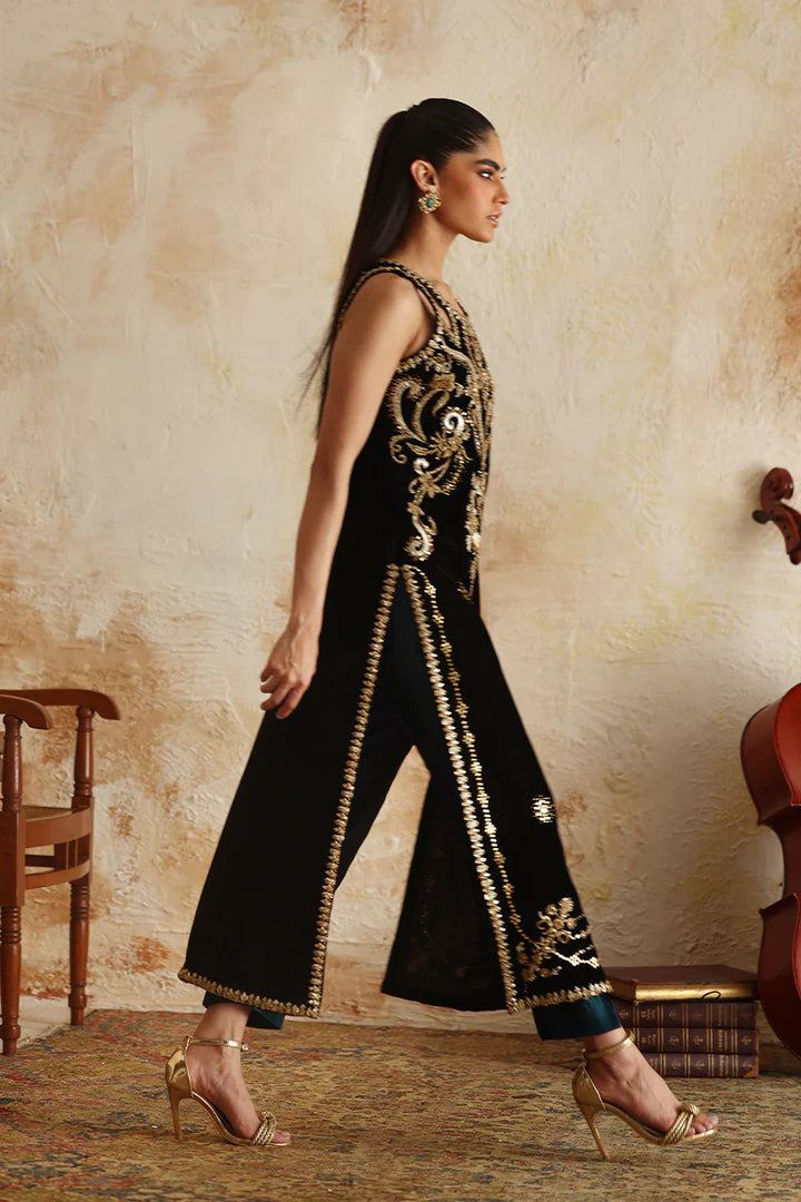 Shahnoor | Velvet | Nadia Farooqui