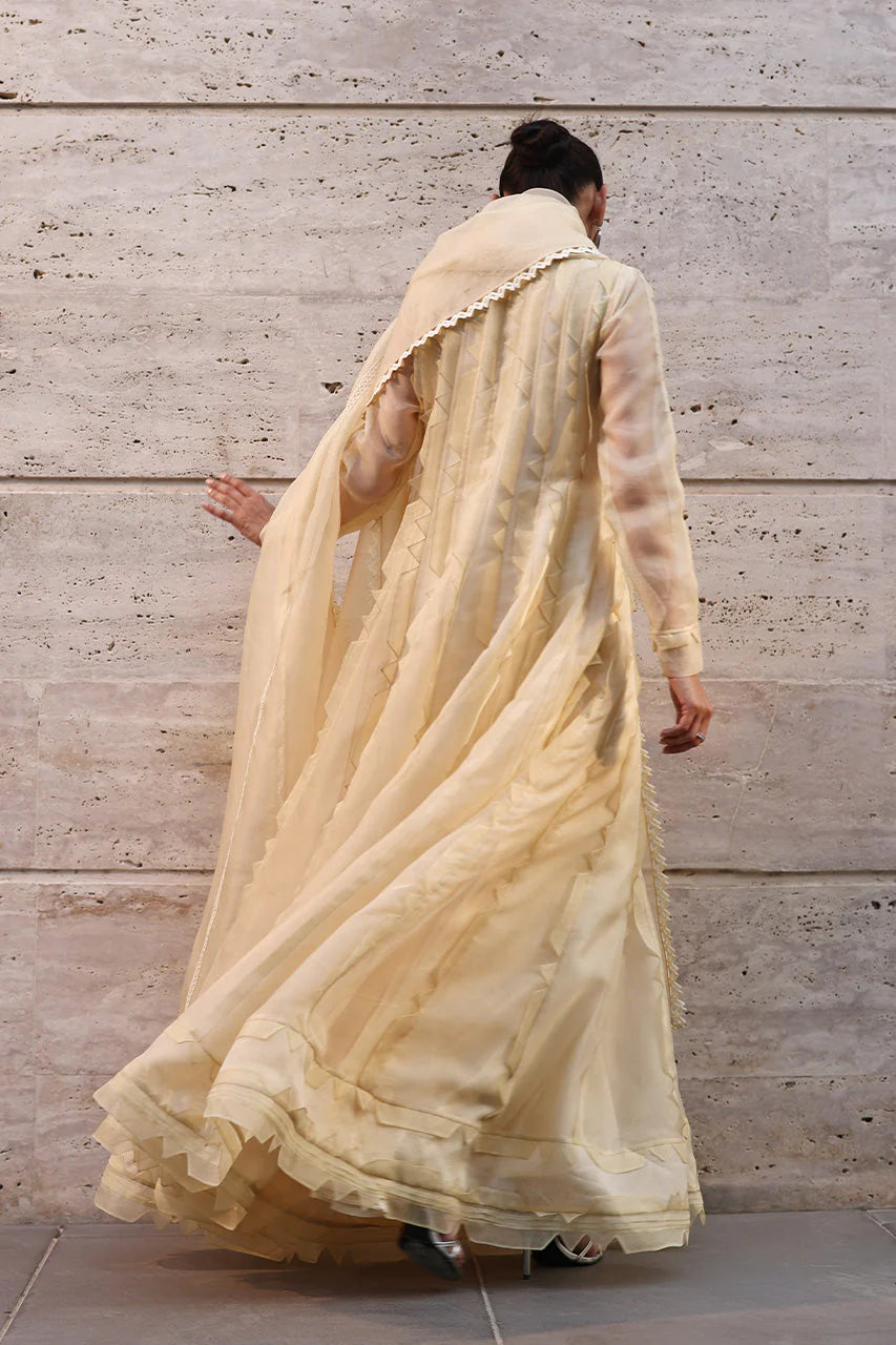 BELLE | Lulua | Nida Azwer