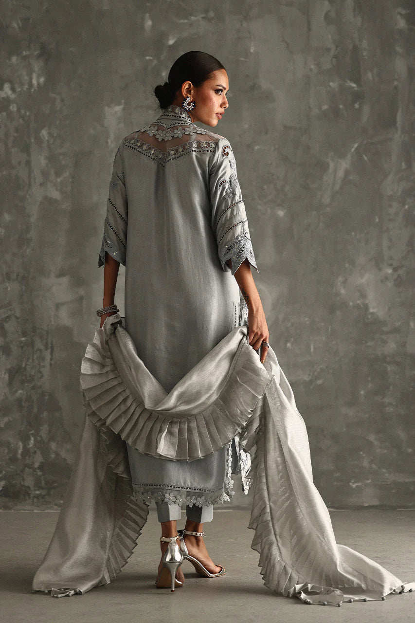Eclat | Vera Festive '25 | Nadia Farooqui