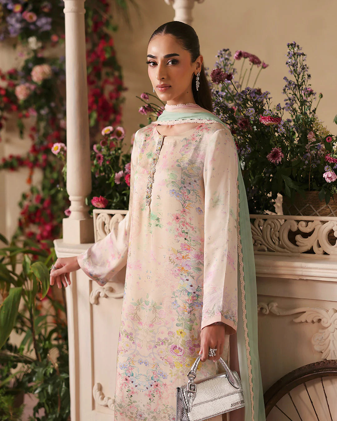 Aeni | Serina | Faiza Saqlain