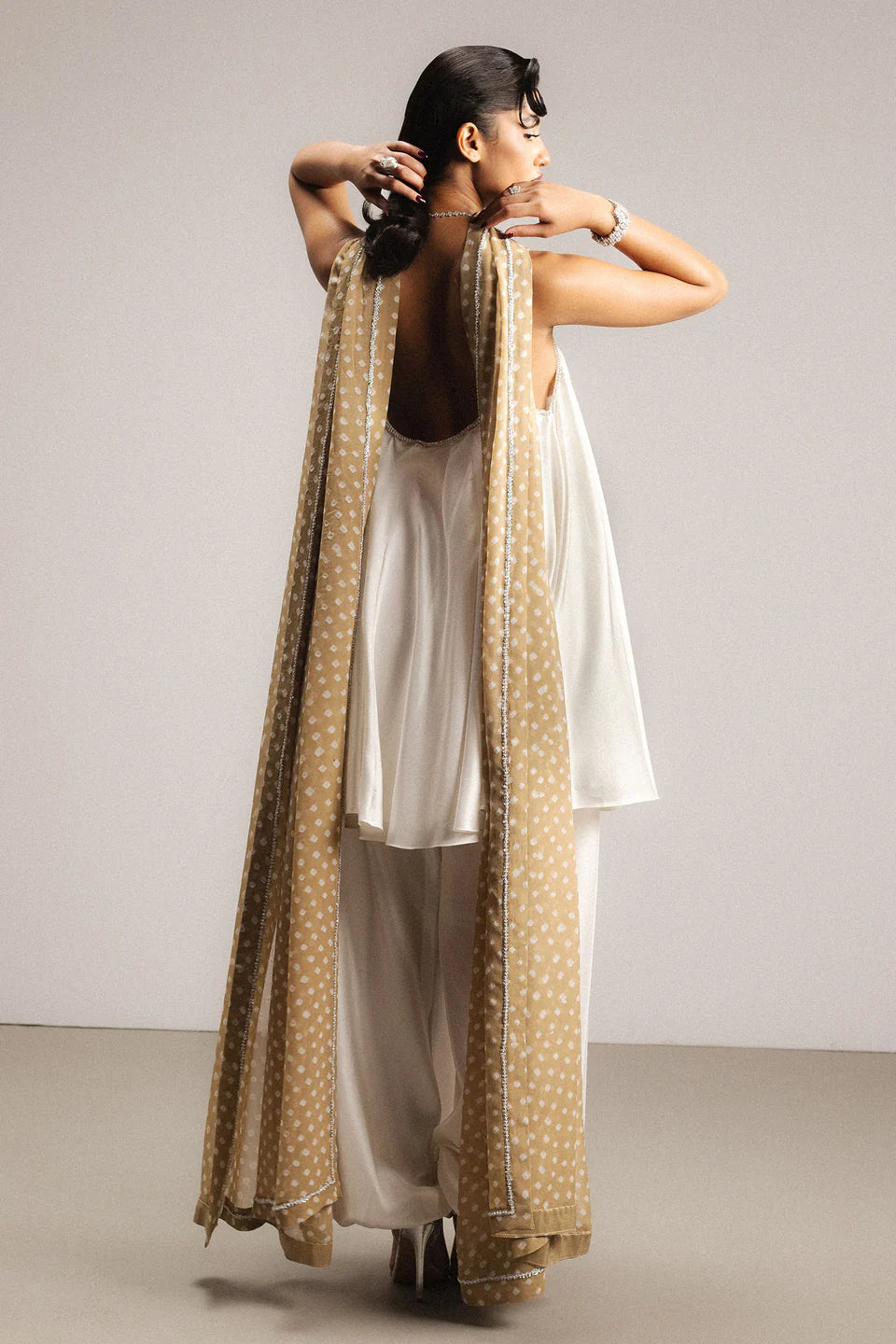 ZR25SE507 | STUDIO ZSJ