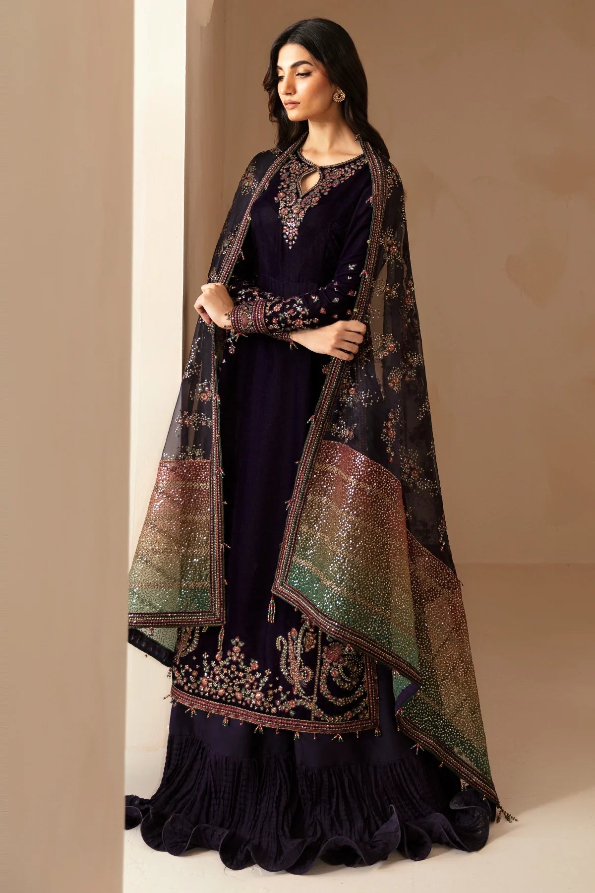 JZ-VF-D2027-1-XS | EMBROIDERED VELVET FORMAL | Jazmin
