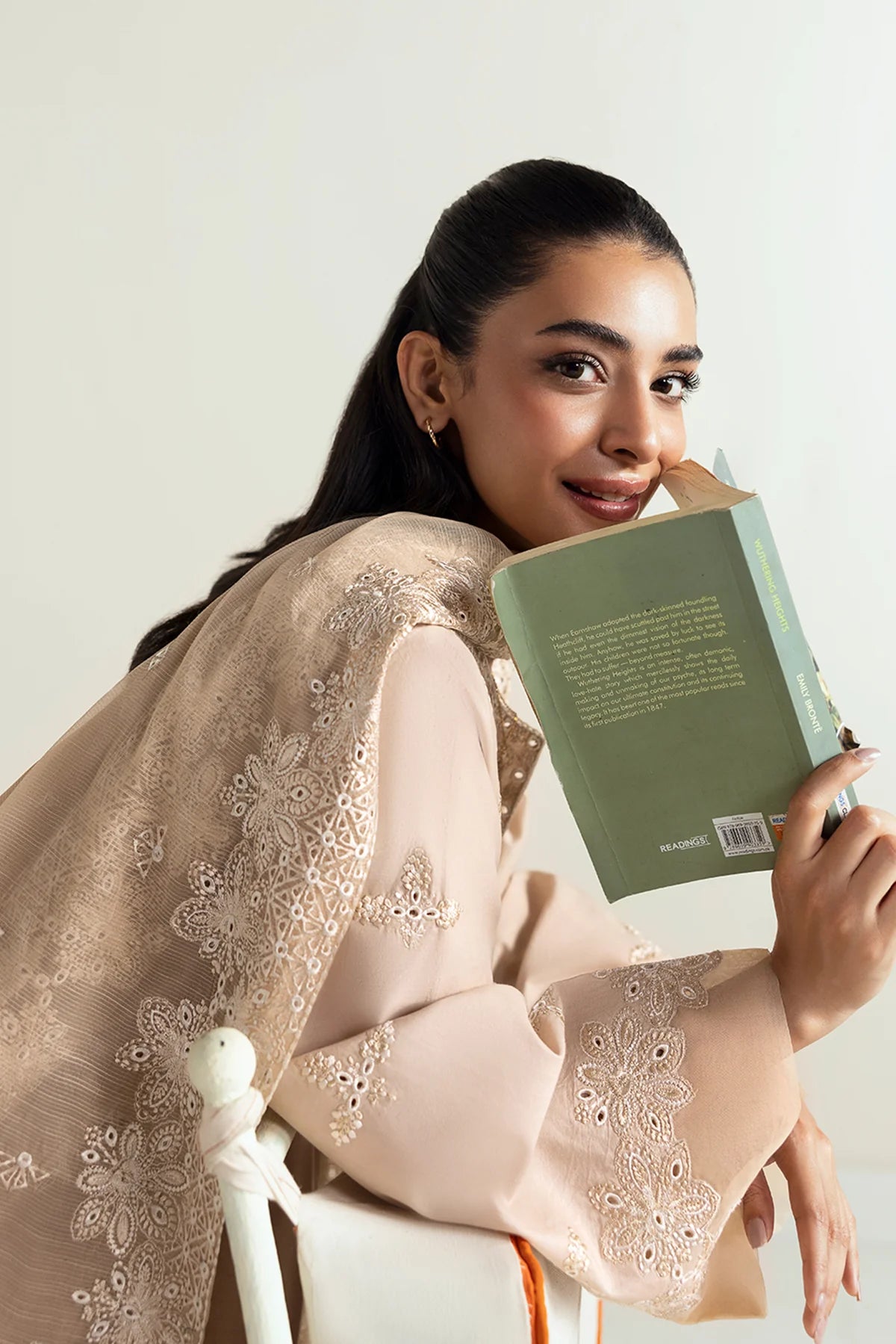 Vanilla beige |  Afrozeh Basic Pret