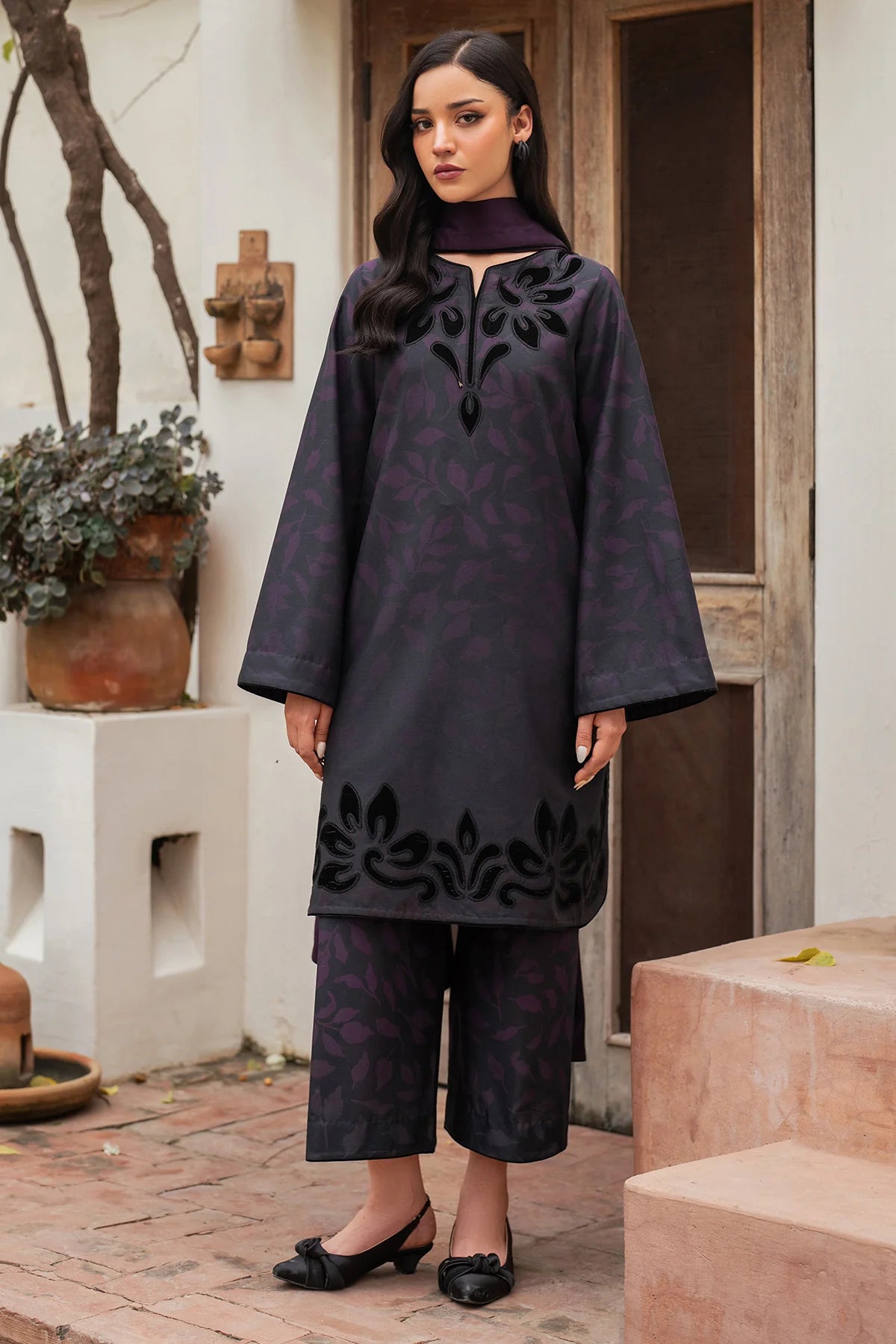 JZ-UW-D0118-0 | EMBROIDERED PREMIUM VISCOSE | Jazmin