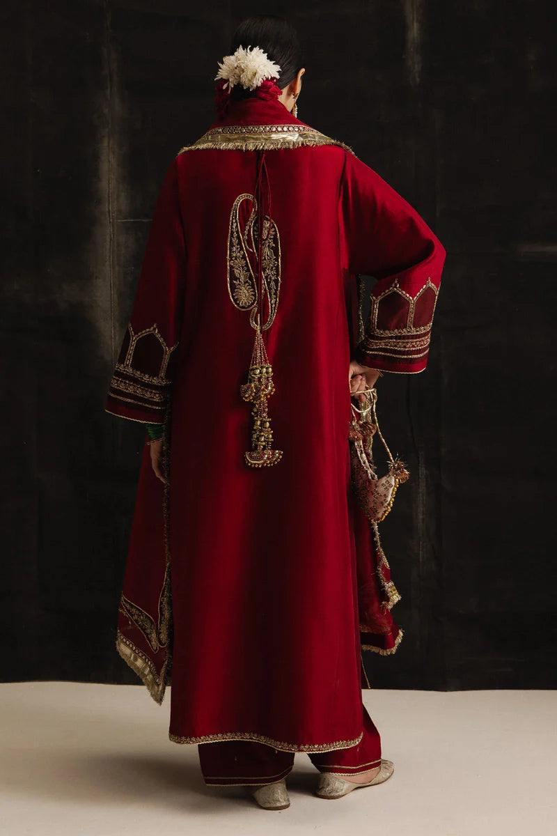 RANIYA | STUDIO PORTRAITS | Zara Shahjahan