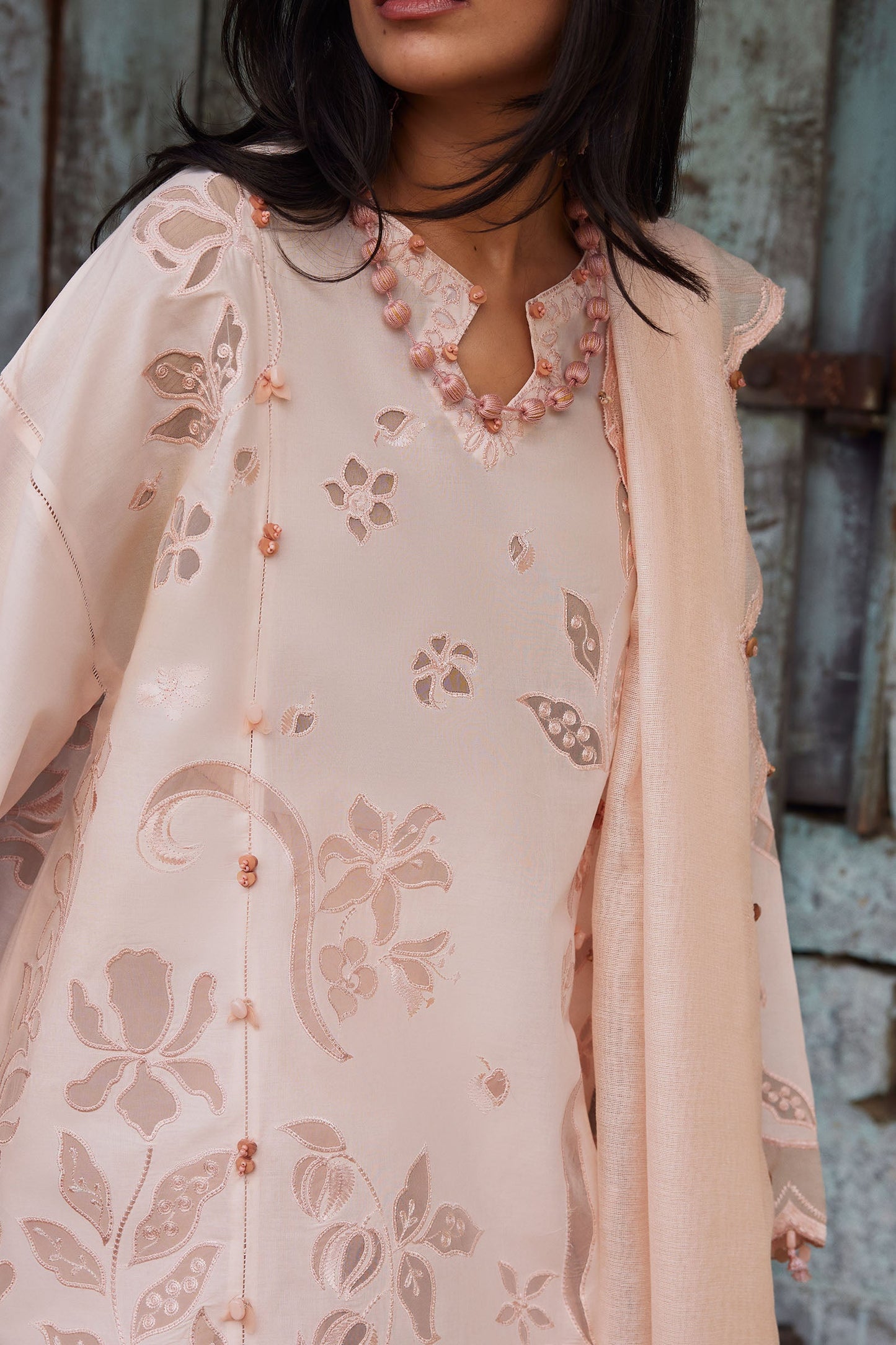 TÁO RÓU 桃柔 (ZL26-14 A) | Zaha Festive Lawn’26