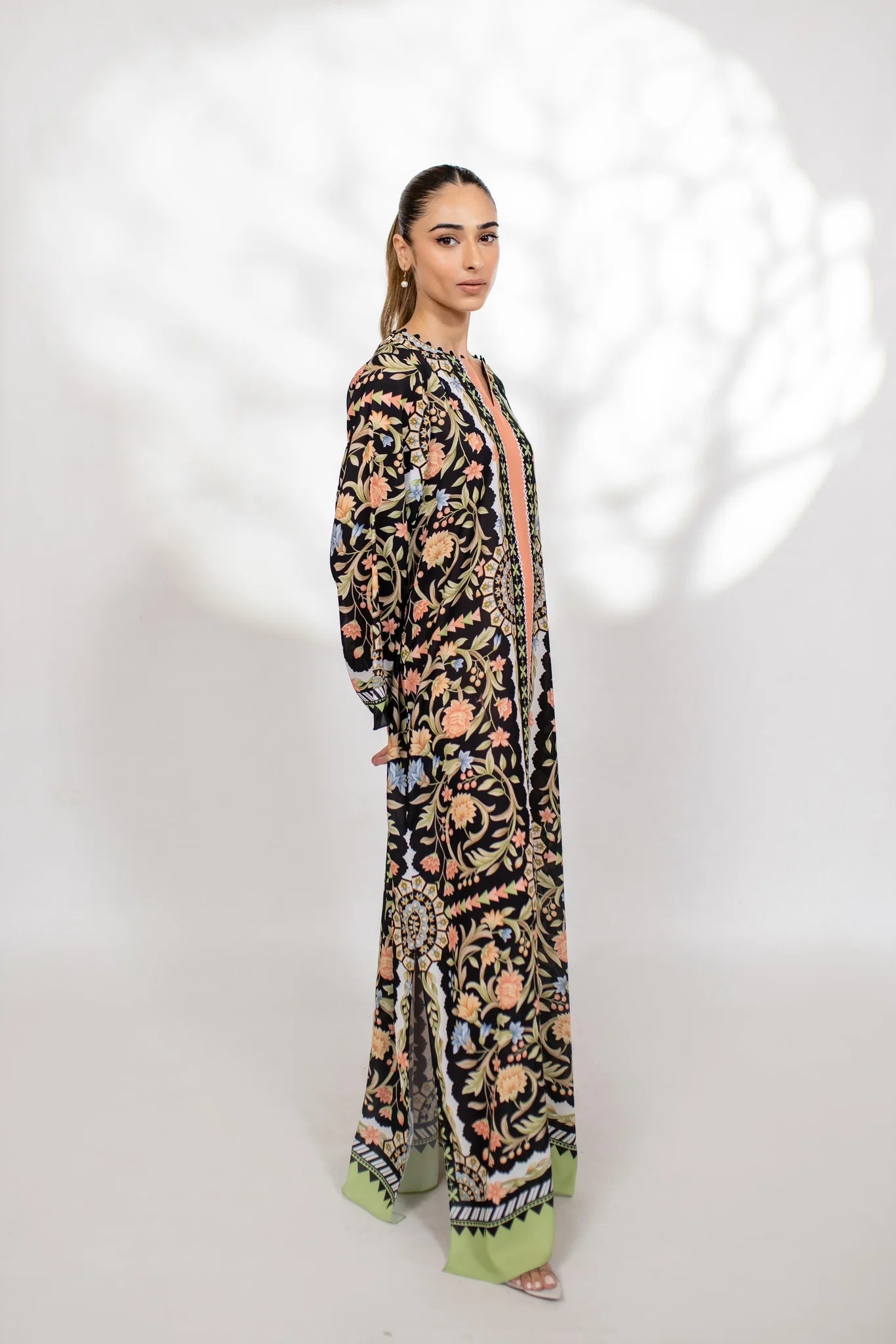 SHEBA (A) | BARAÉ KHANOM