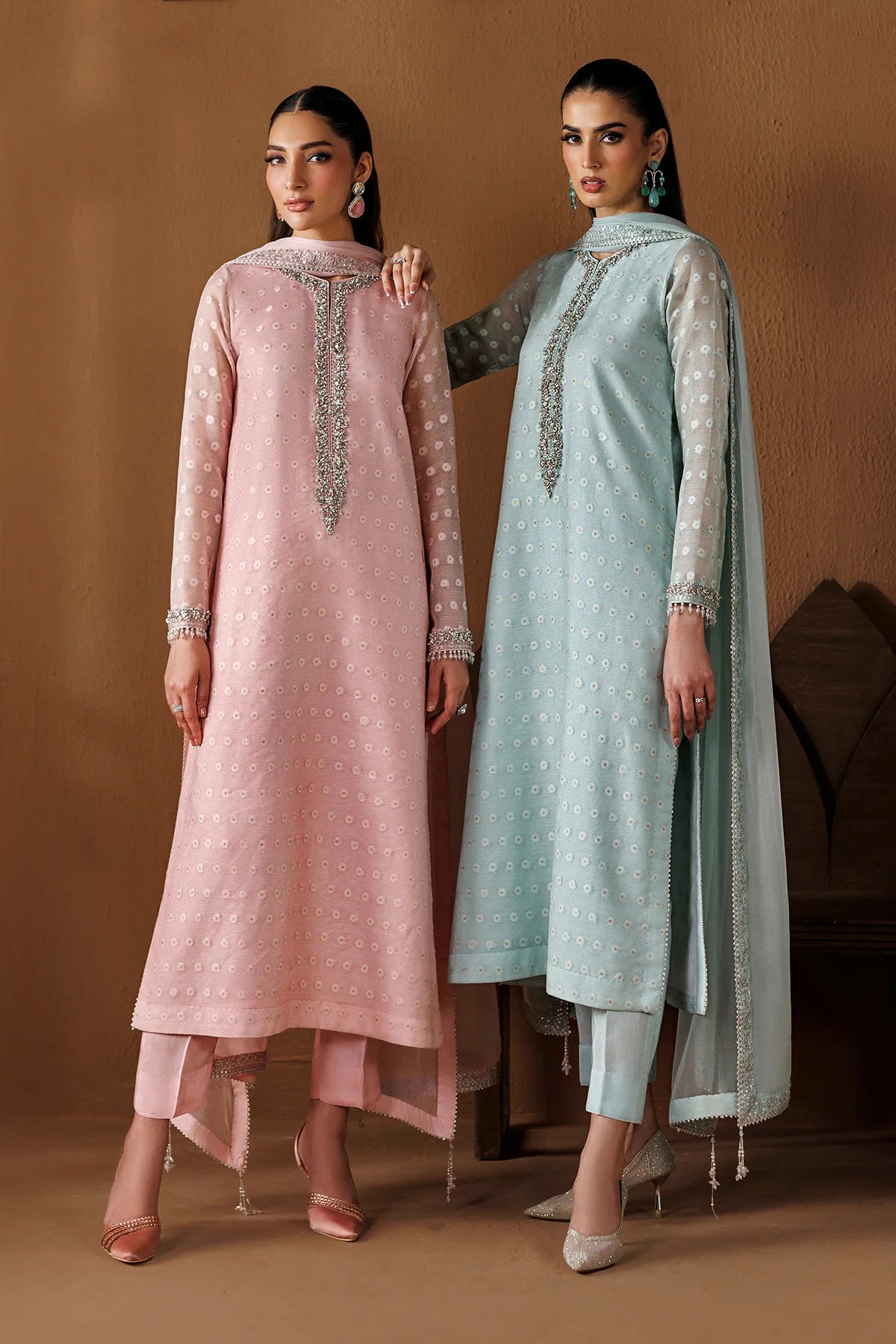 ESPR1286 | New In | Baroque