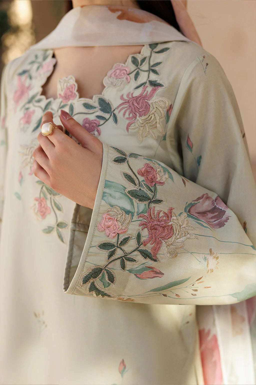 UE-672 Printed Lawn | Iznik