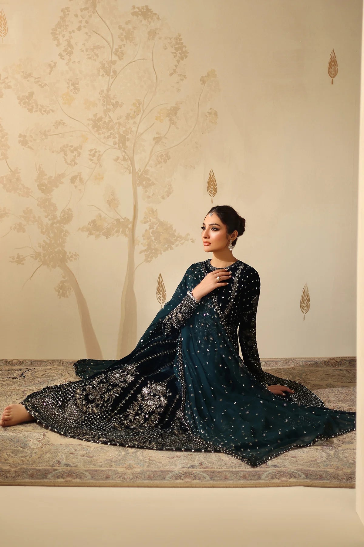 EMBROIDERED VELVET SF-4318 | Baroque