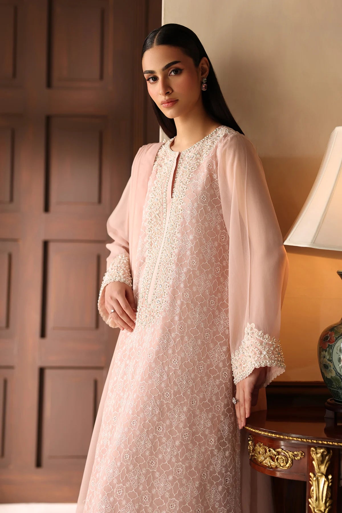 EFPR1359 | New In | Baroque