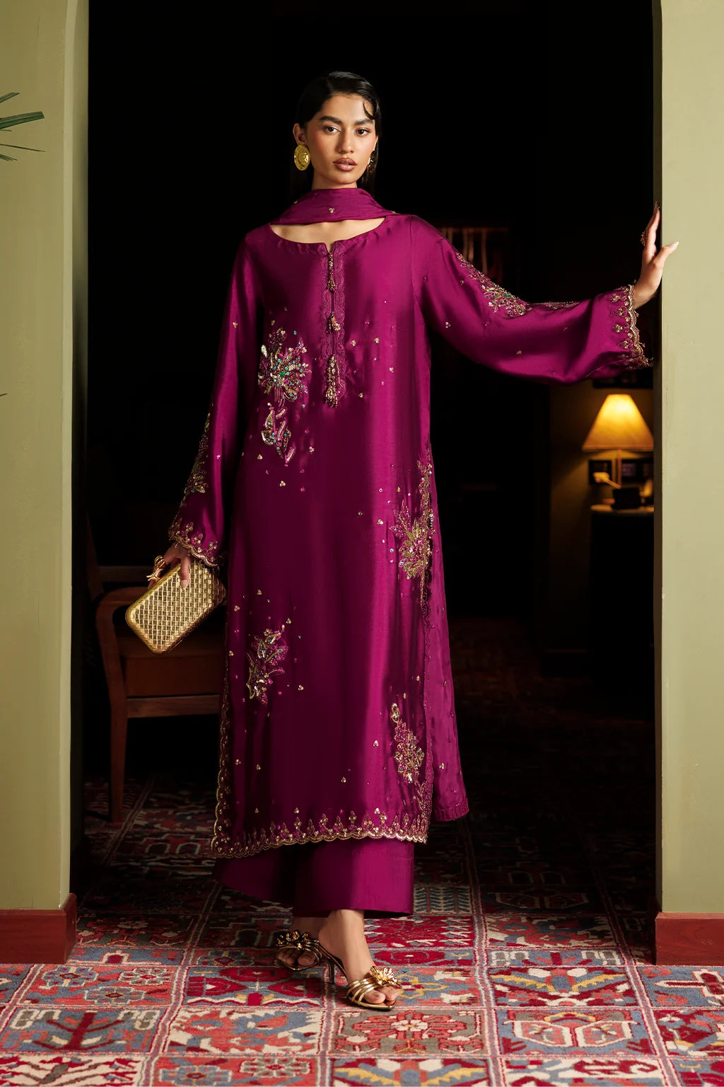 UE-722 Embroidered Ramen Silk | Festive Formals ‘26 | Iznik