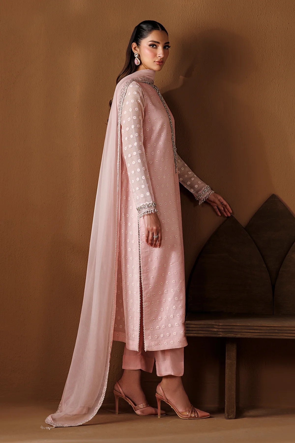 ESPR1286 | New In | Baroque