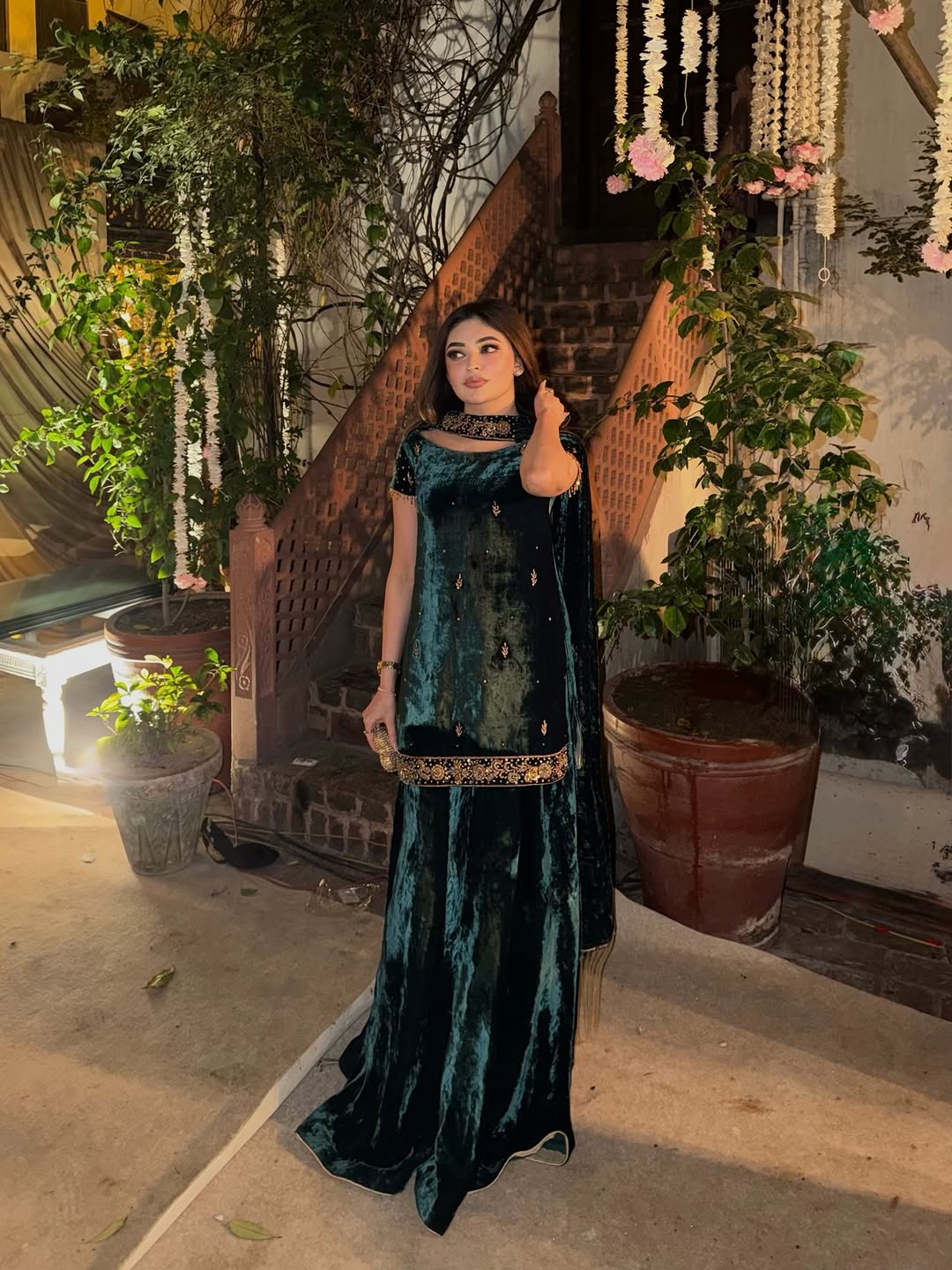 PEACOCK VELVET | SILHOUETTE BY AW