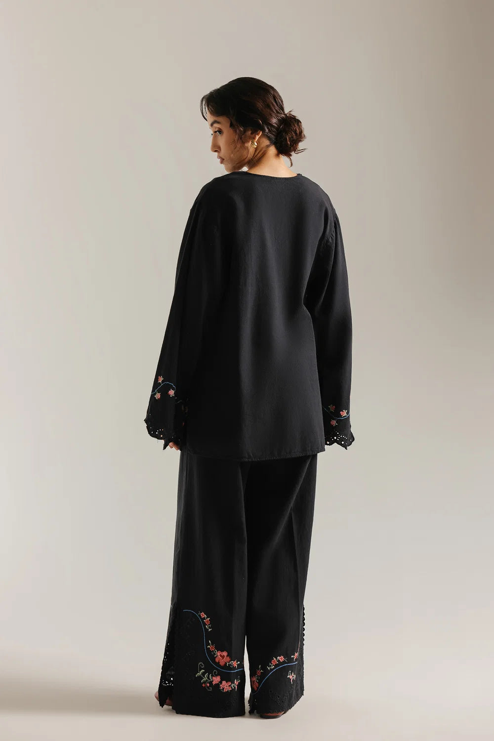 JET BLACK | E0773/106/902 | Ethnc
