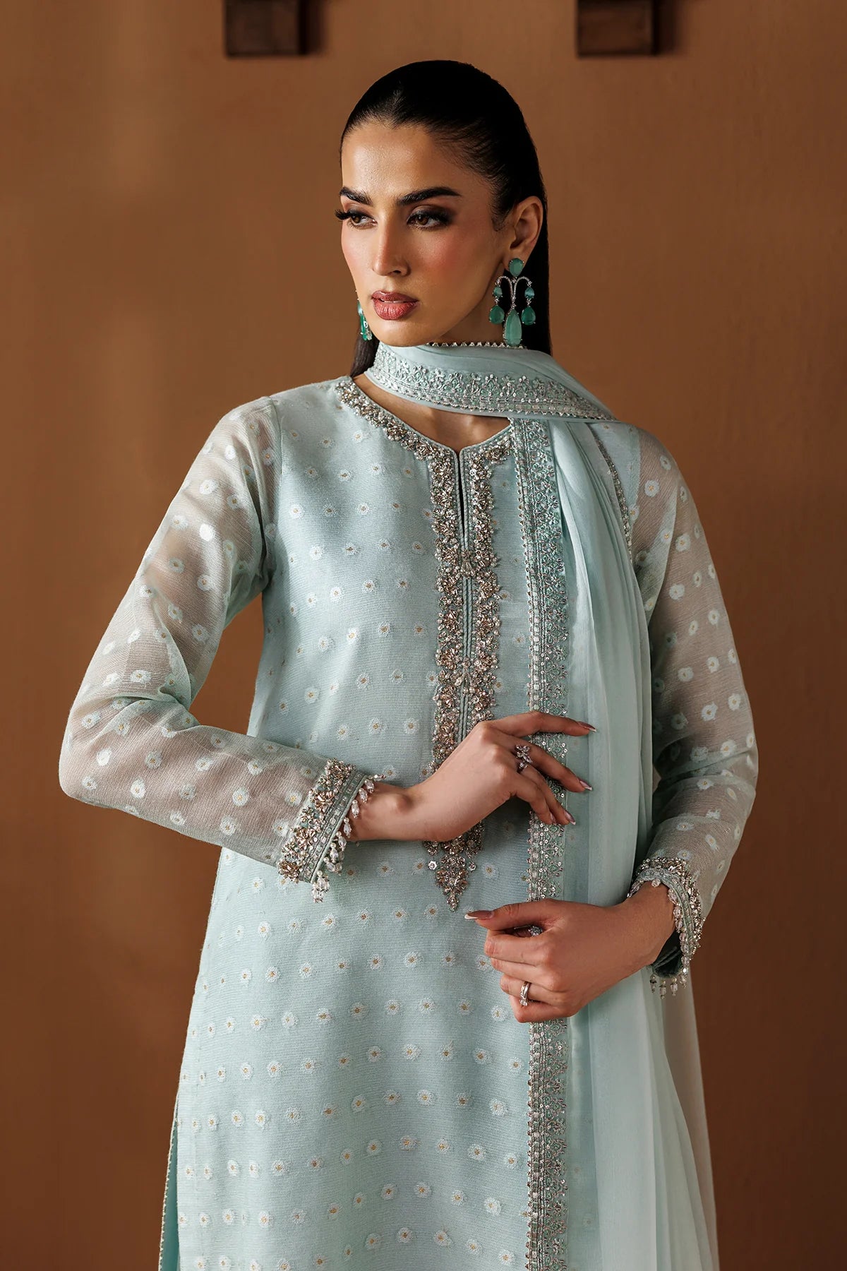 EFPR1318 | New In | Baroque