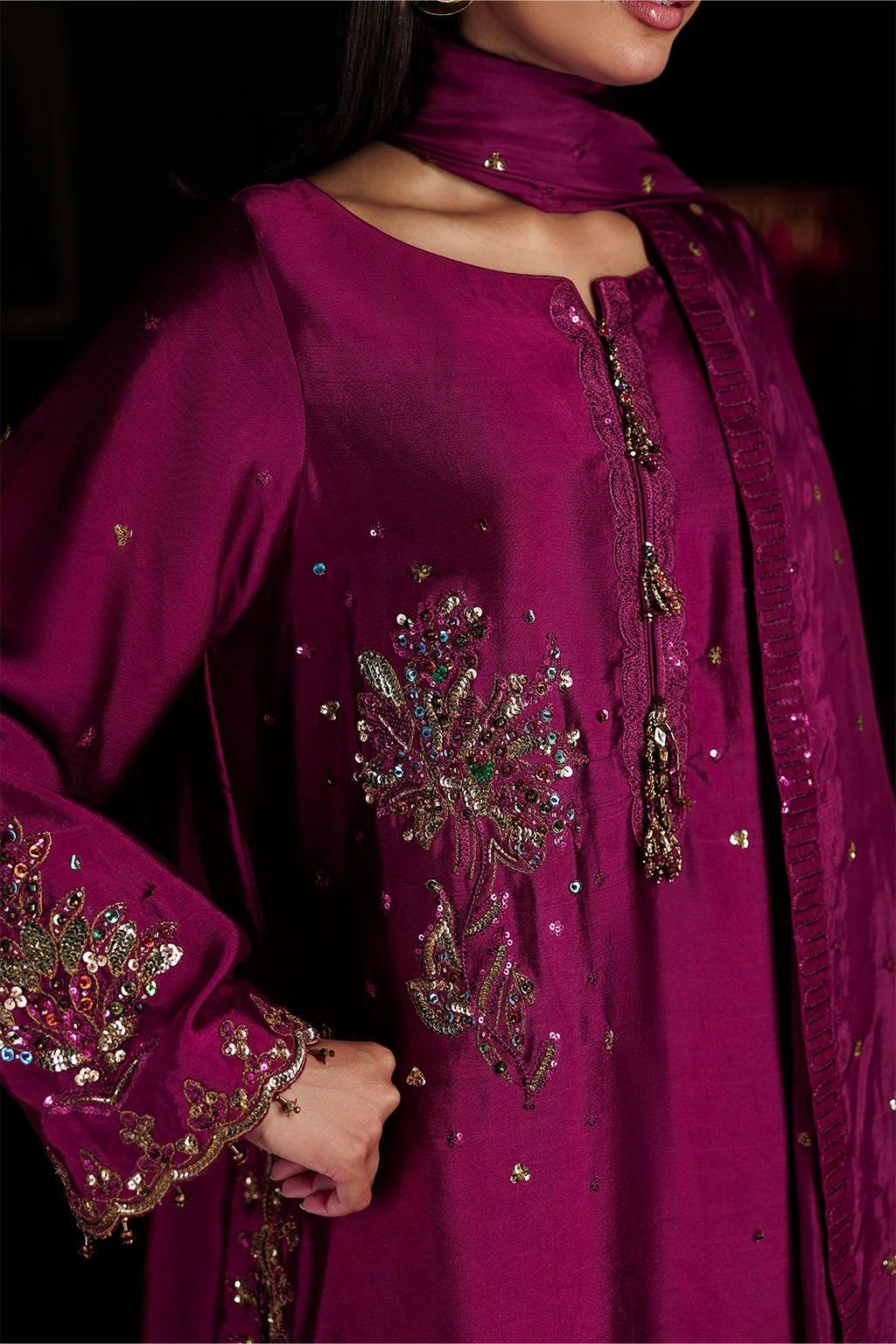 UE-722 Embroidered Ramen Silk | Festive Formals ‘26 | Iznik
