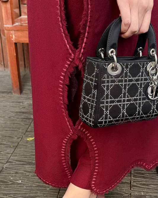 Rouge Embroided Thread Set | LIRA