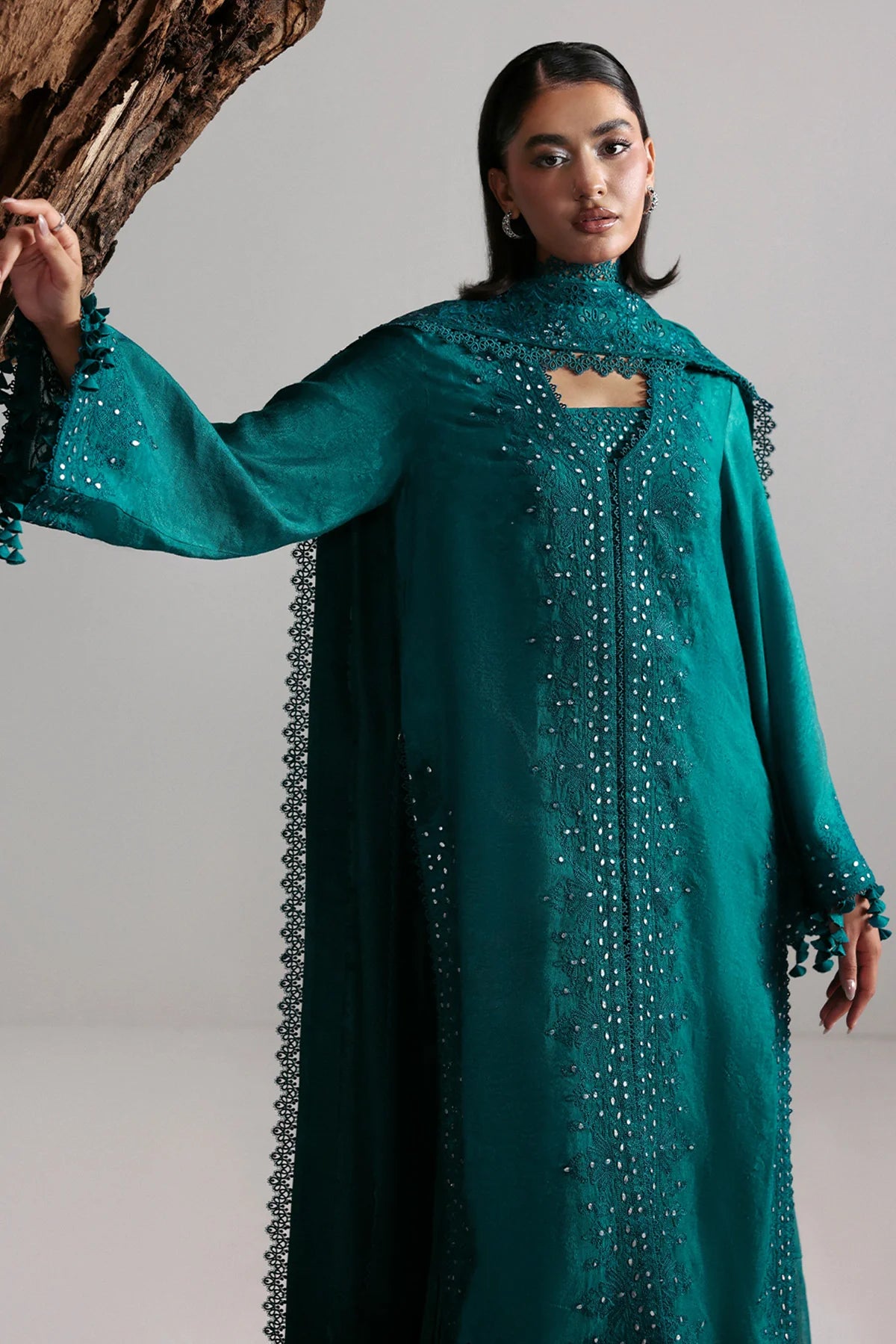 VALENTENA | LUXURY PRET | AFROZEH