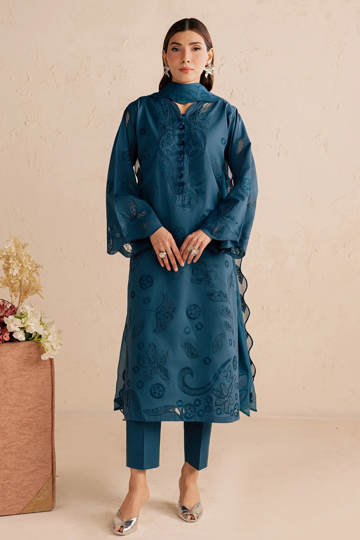 NP-781 | Summer collection '25 | Nureh