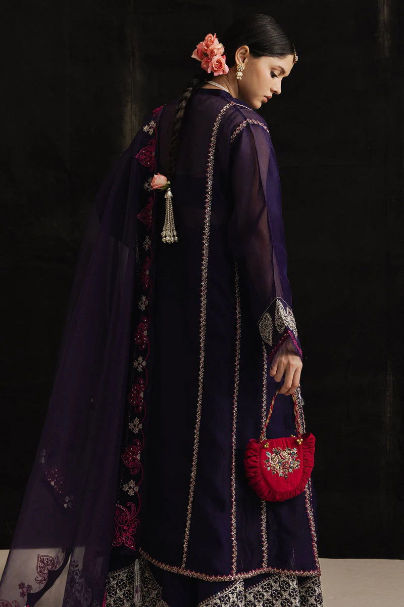 IMAYA | STUDIO PORTRAITS | Zara Shahjahan