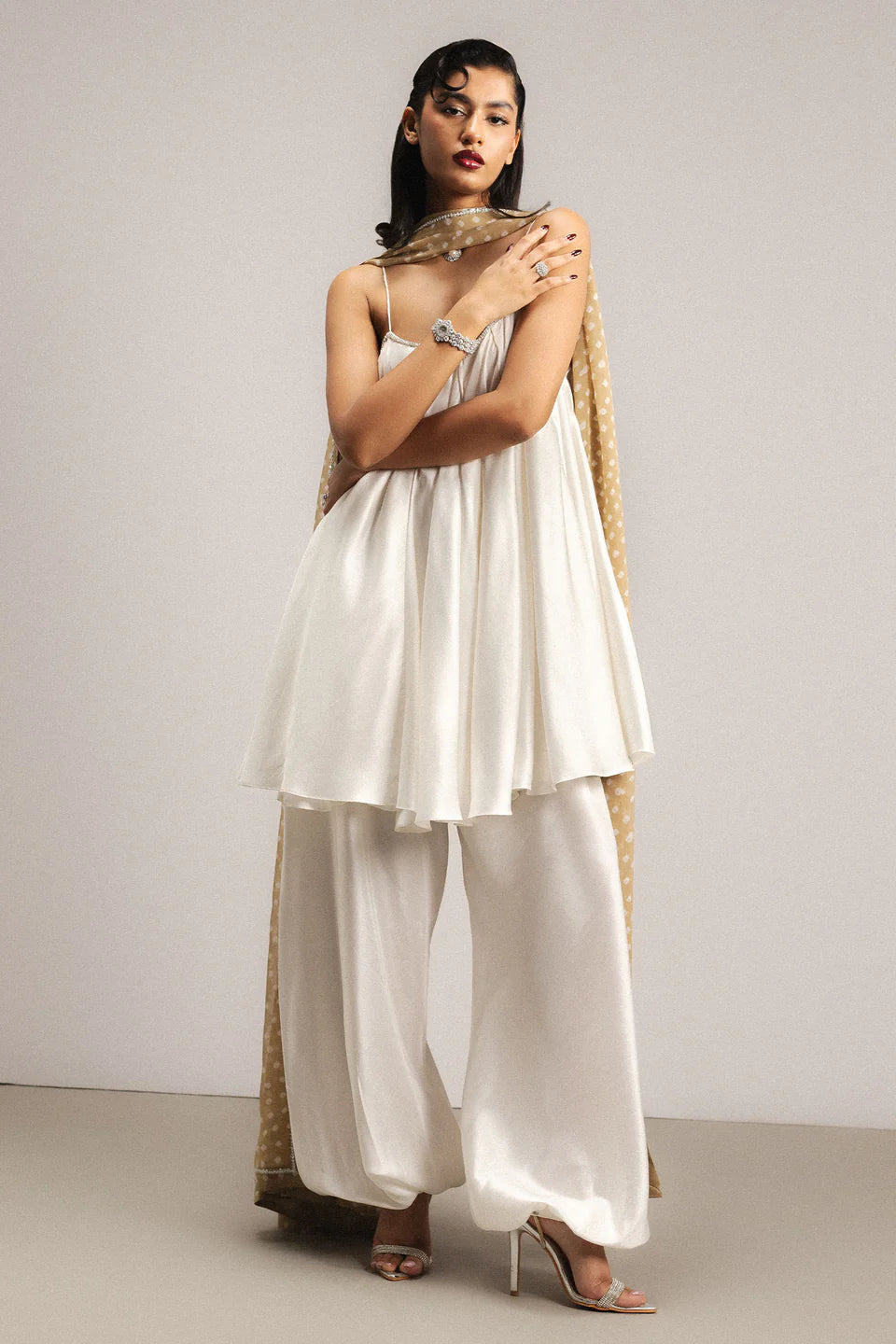 ZR25SE507 | STUDIO ZSJ