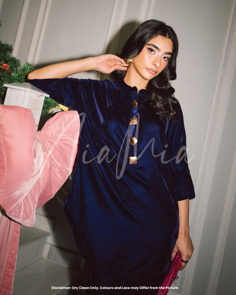 Aurora | Winter Edit I |  Nia Mia