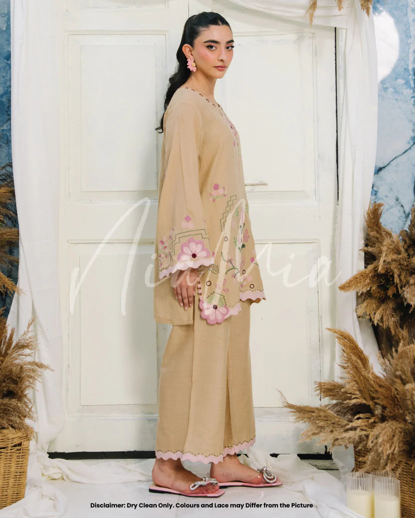 Bloom | Pashmina Drop 1 |  Nia Mia