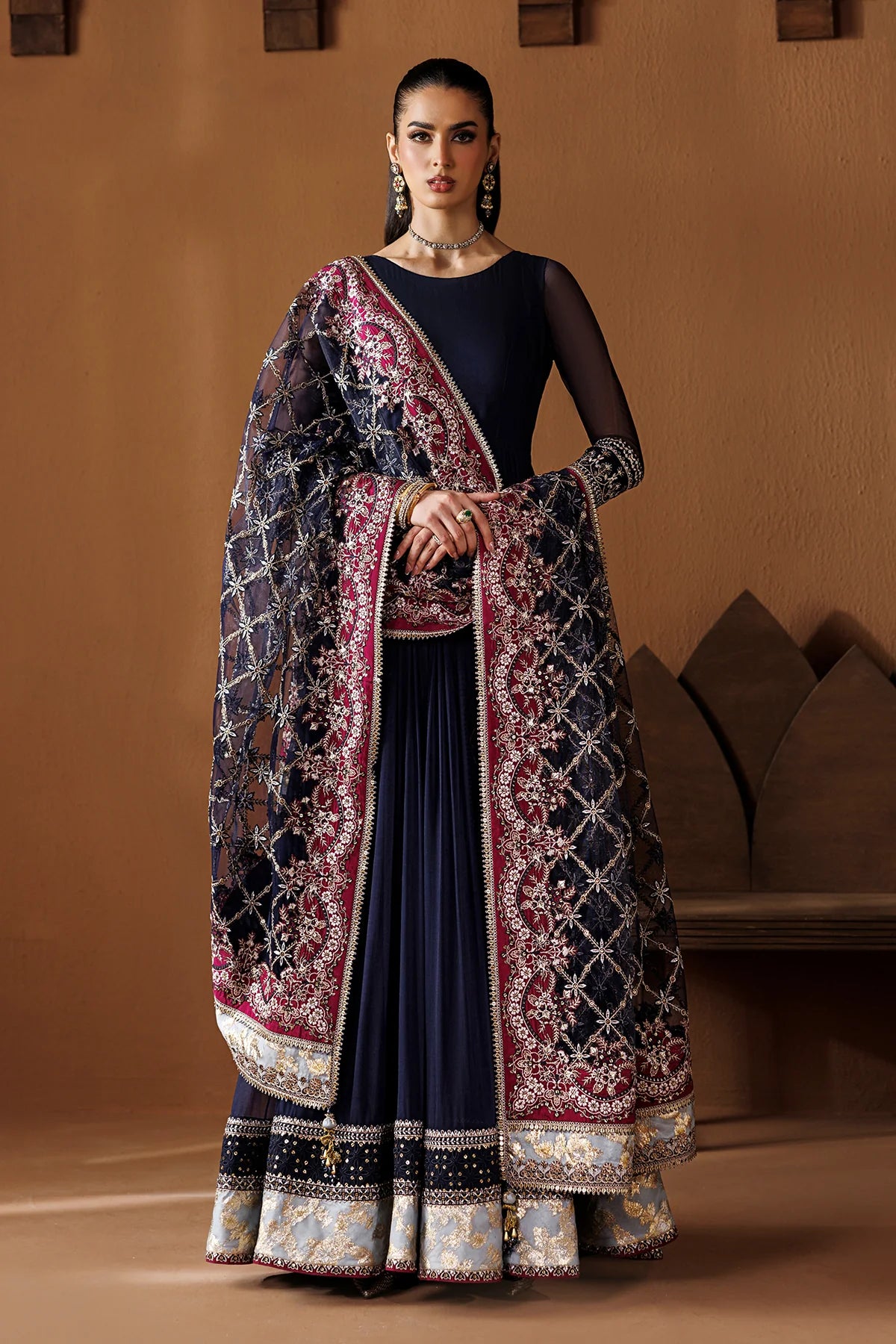 EFPR1283 | New In | Baroque