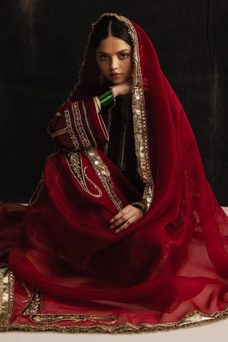 RANIYA | STUDIO PORTRAITS | Zara Shahjahan
