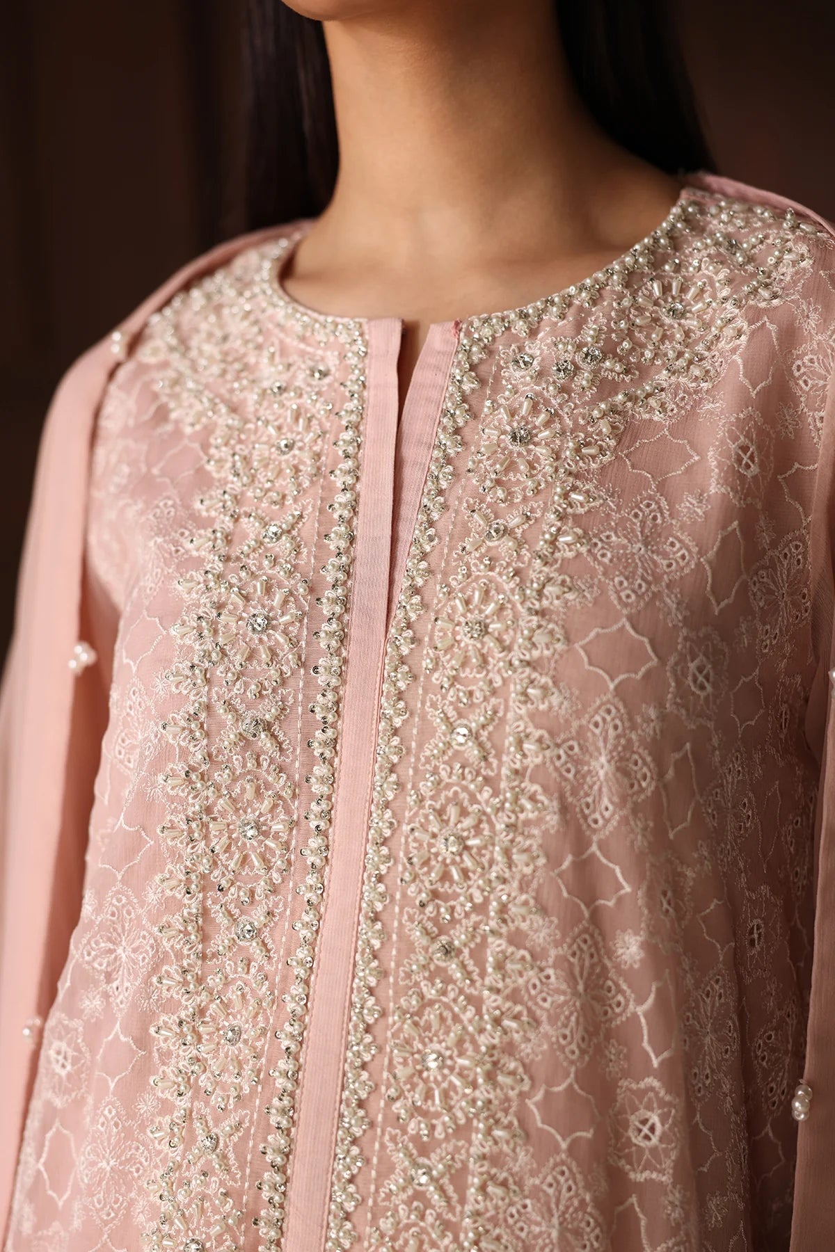 EFPR1359 | New In | Baroque