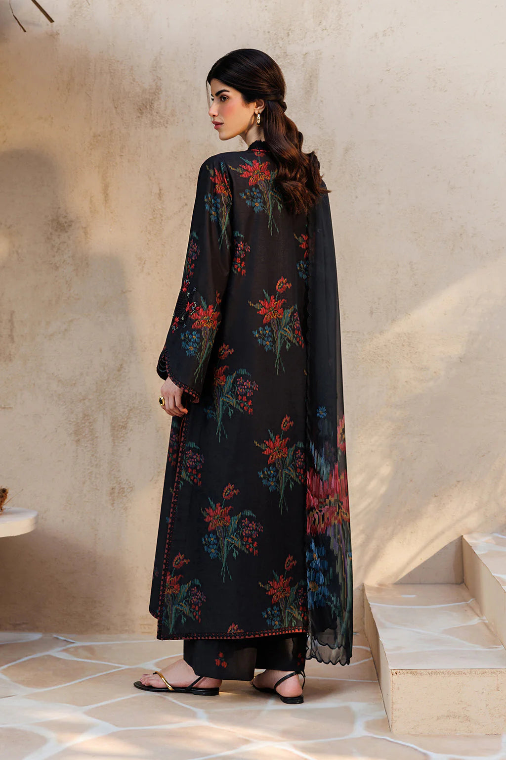 UE-663 Printed Lawn | Iznik