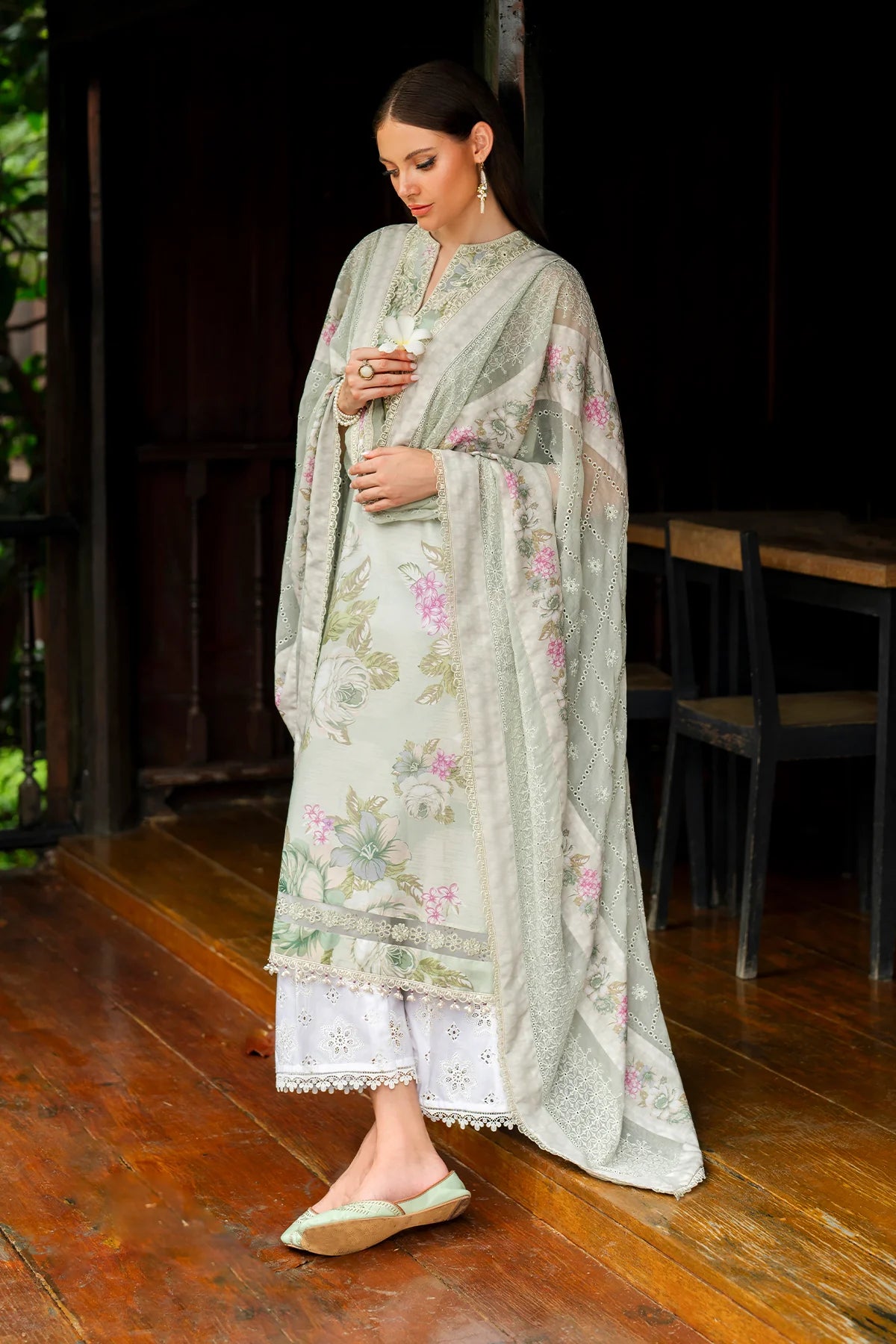 ESUF4269 | UNSTITCHED | Baroque