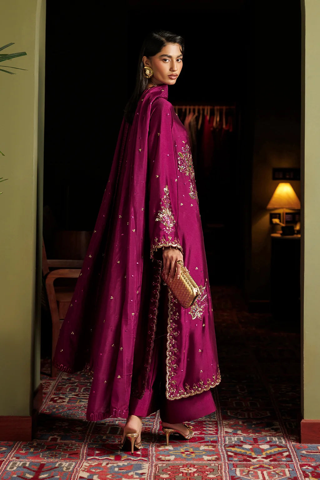 UE-722 Embroidered Ramen Silk | Festive Formals ‘26 | Iznik