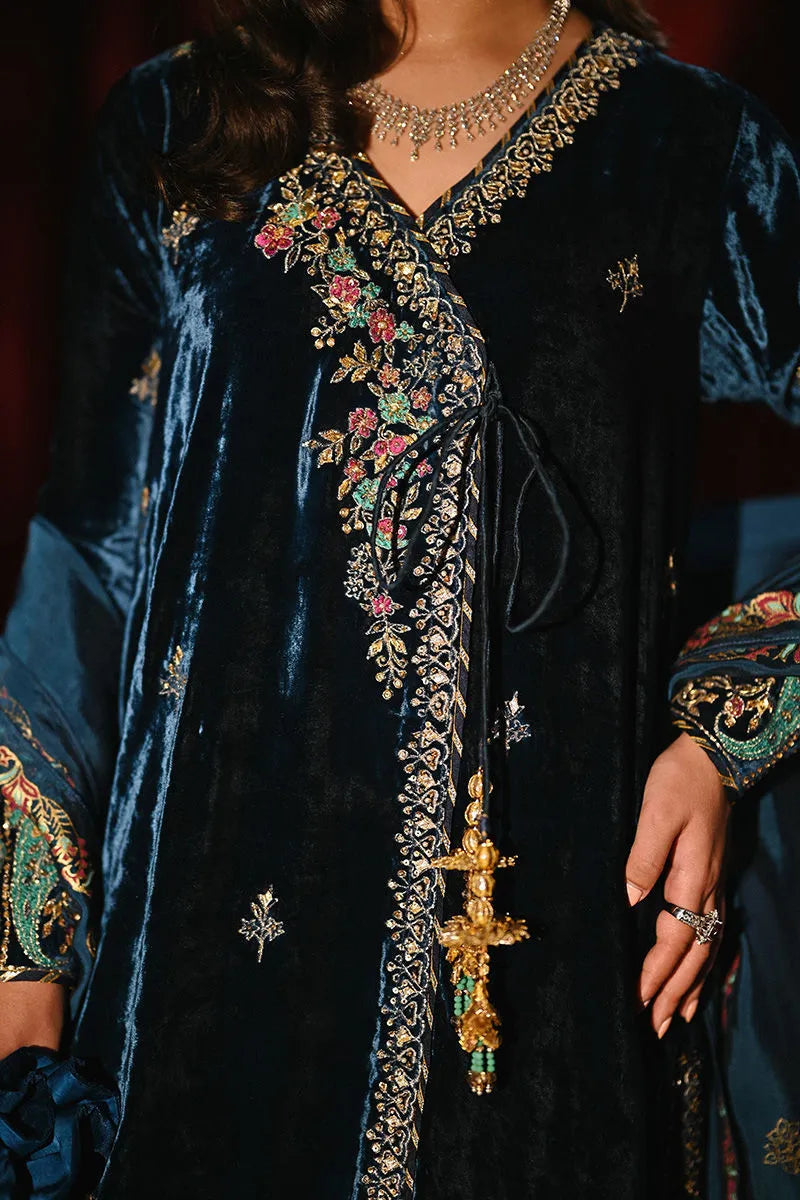 Farah | Luxury Velvets '25 | Ansab Jahangir