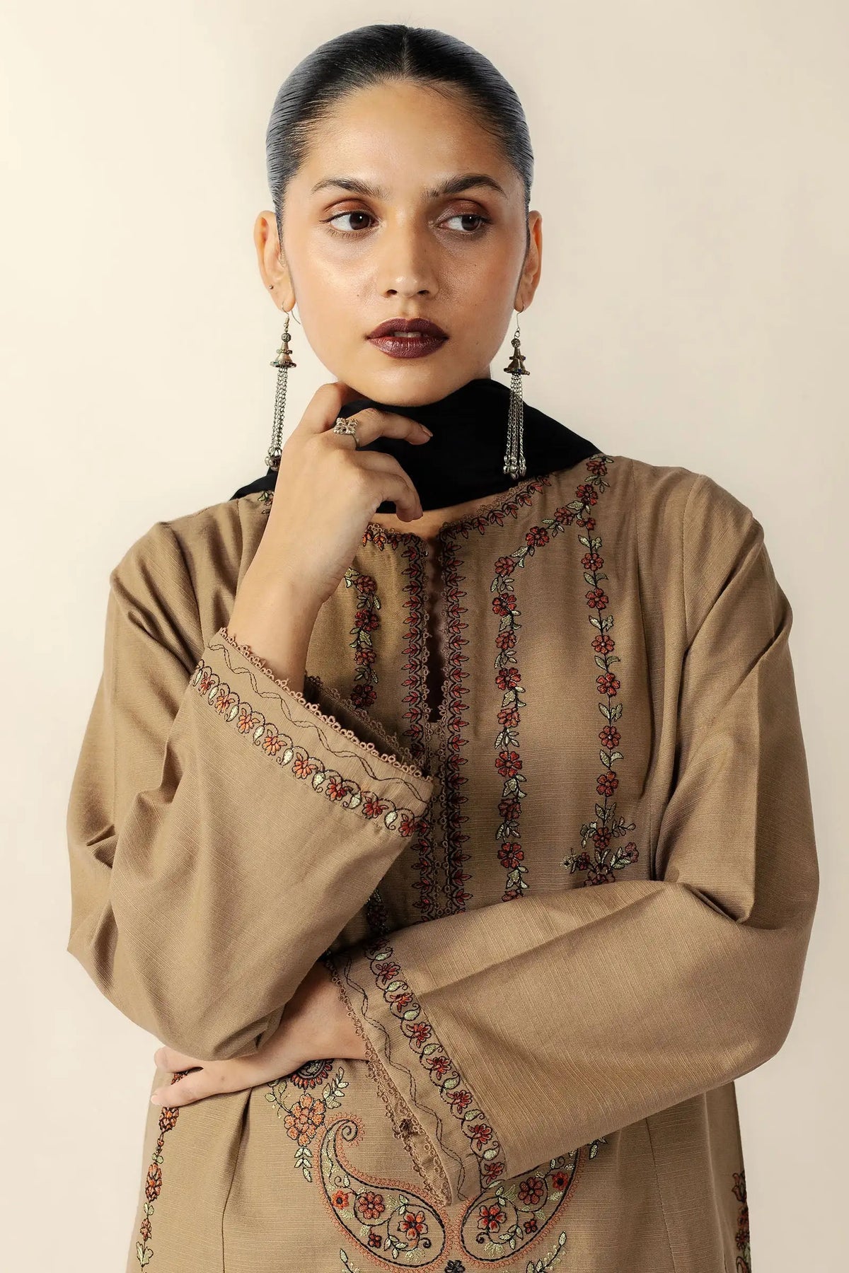 CLAYRA | Zara Shahjahan