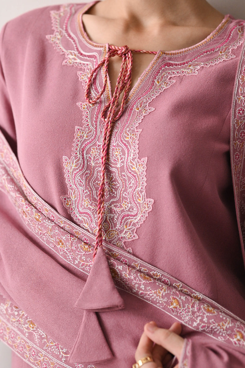 PASTEL PINK LUXURY EMBROIDERED KARANDI SET (NEL-24636) | ZAIB