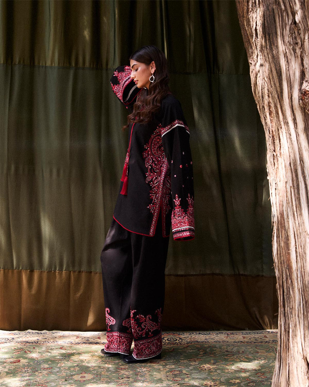 BANHI-SCARF | Jugnu A/W’25