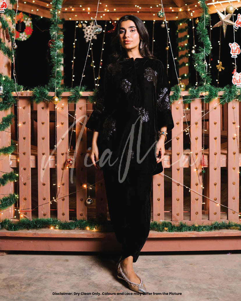 Eclipse | Winter Edit I |  Nia Mia