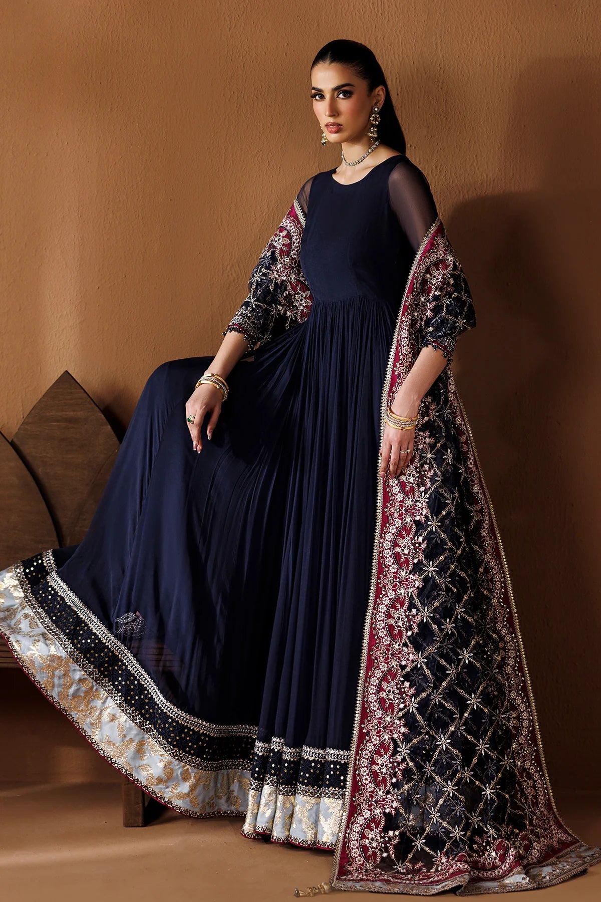 EFPR1283 | New In | Baroque