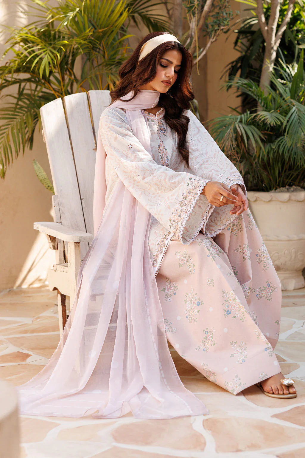 UE-670 Printed Lawn | Iznik