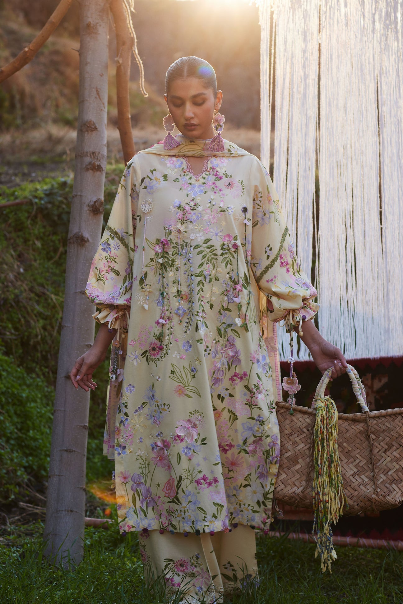 JIĀ (佳) (ZL26-12 B) | Zaha Festive Lawn’26