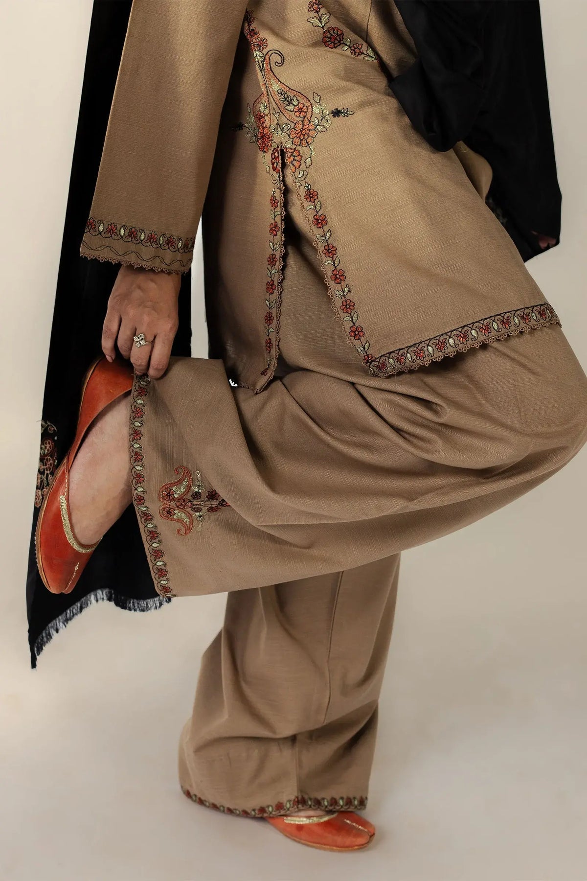 CLAYRA | Zara Shahjahan