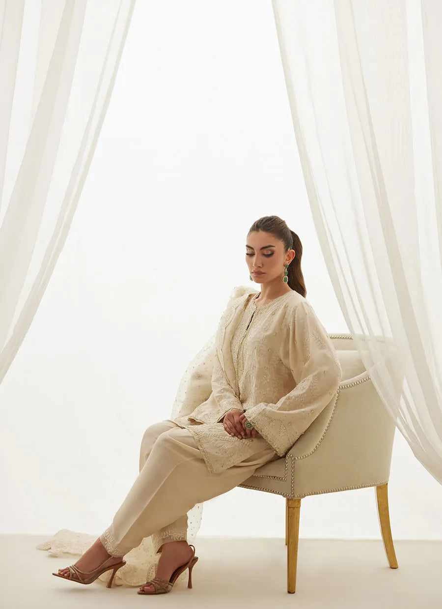 Mavi Ivory Shirt And Dupatta | LUXE PRET' 25 | FARAH TALIB AZIZ