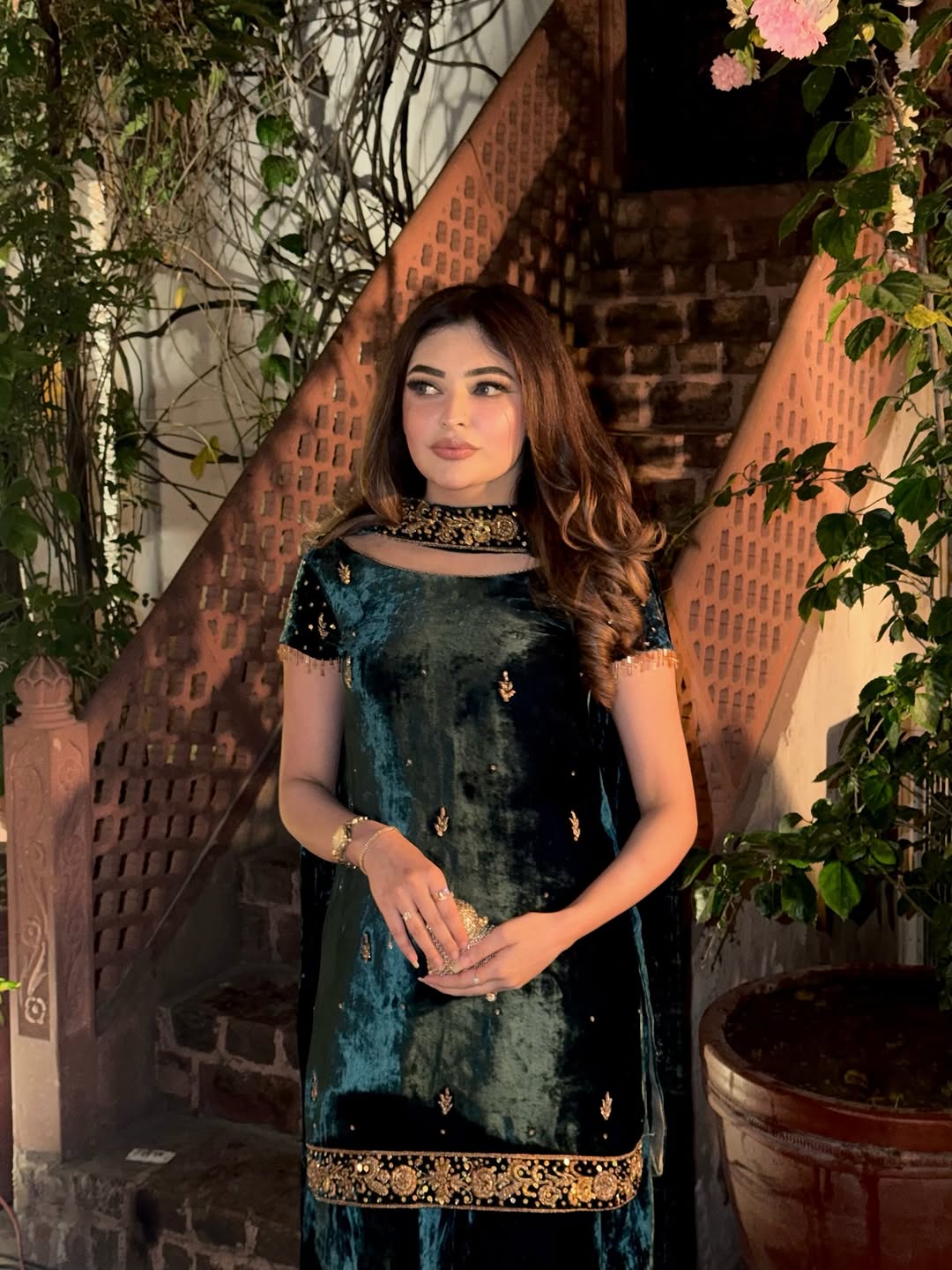 PEACOCK VELVET | SILHOUETTE BY AW